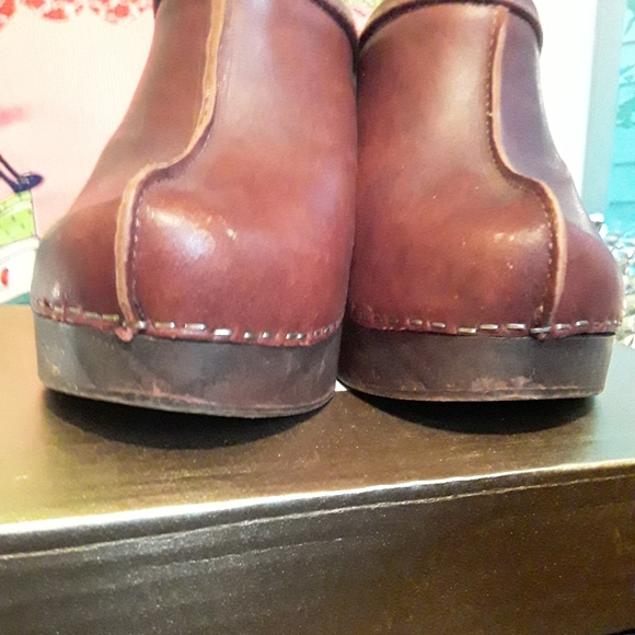 Guess Clogs - Picture 3 of 7